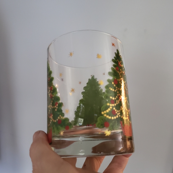 Christmas Set of 4 Whiskey Glasses Heavy Bottoms Christmas Tree Rocks Gl… - Picture 5 of 8